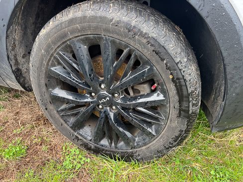 Used 2022 Kia Telluride SX w/ Towing Package image 6