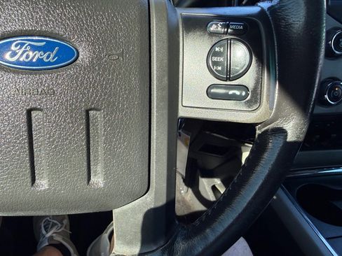 Used 2014 Ford F250 Platinum w/ FX4 Off-Road Package AWD/4WD image 32