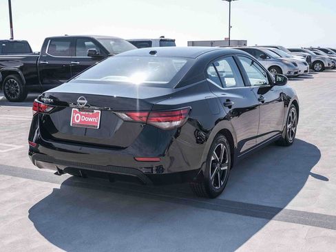 Used 2025 Nissan Sentra SV FWD image 4