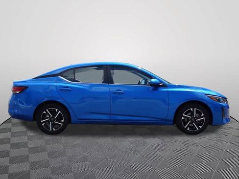 Used 2025 Nissan Sentra SV FWD image 4