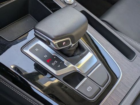 Used 2024 Audi Q5 2.0T Premium Plus image 24