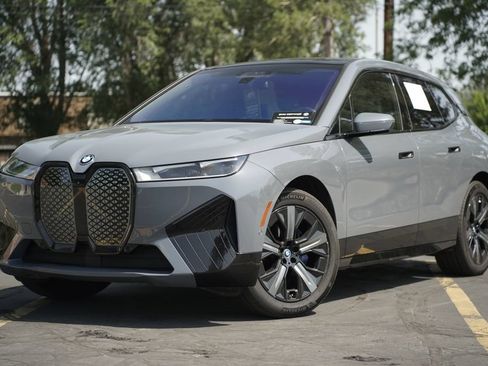 Certified 2024 BMW iX xDrive50 w/ Premium Package AWD/4WD image 1