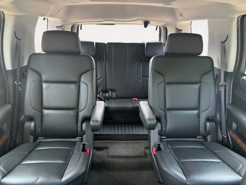 Used 2018 Chevrolet Tahoe Premier AWD/4WD image 6