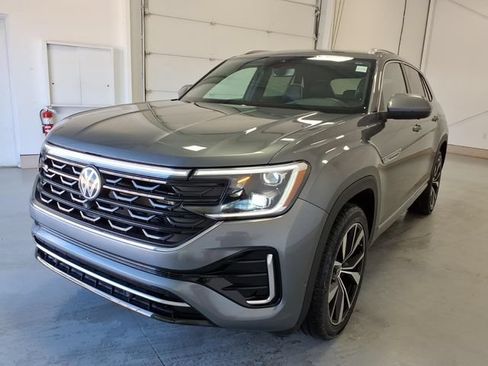 Used 2024 Volkswagen Atlas Cross Sport SEL Premium R-Line AWD/4WD image 7