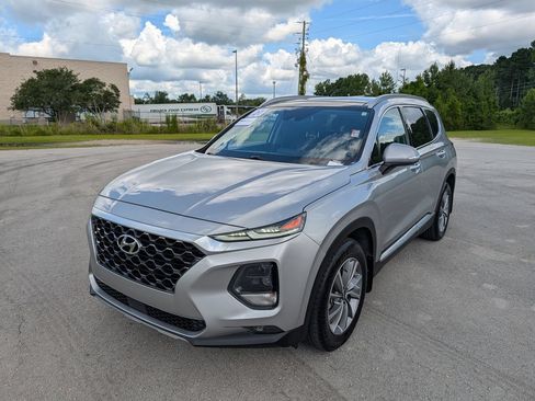 Used 2020 Hyundai Santa Fe SEL w/ Convenience + Premium Package FWD image 5