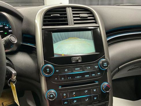 Used 2015 Chevrolet Malibu LT w/ Power Convenience Package FWD image 24