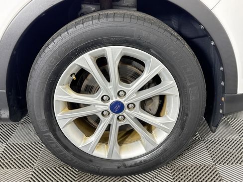 Used 2017 Ford Escape SE FWD image 30