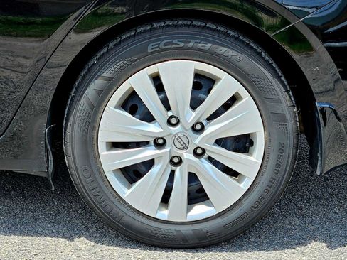Used 2024 Nissan Sentra S FWD image 14