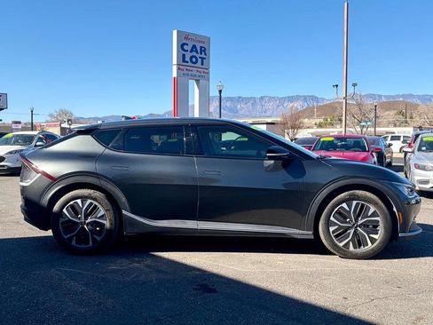 Used 2024 Kia EV6 Light image 4