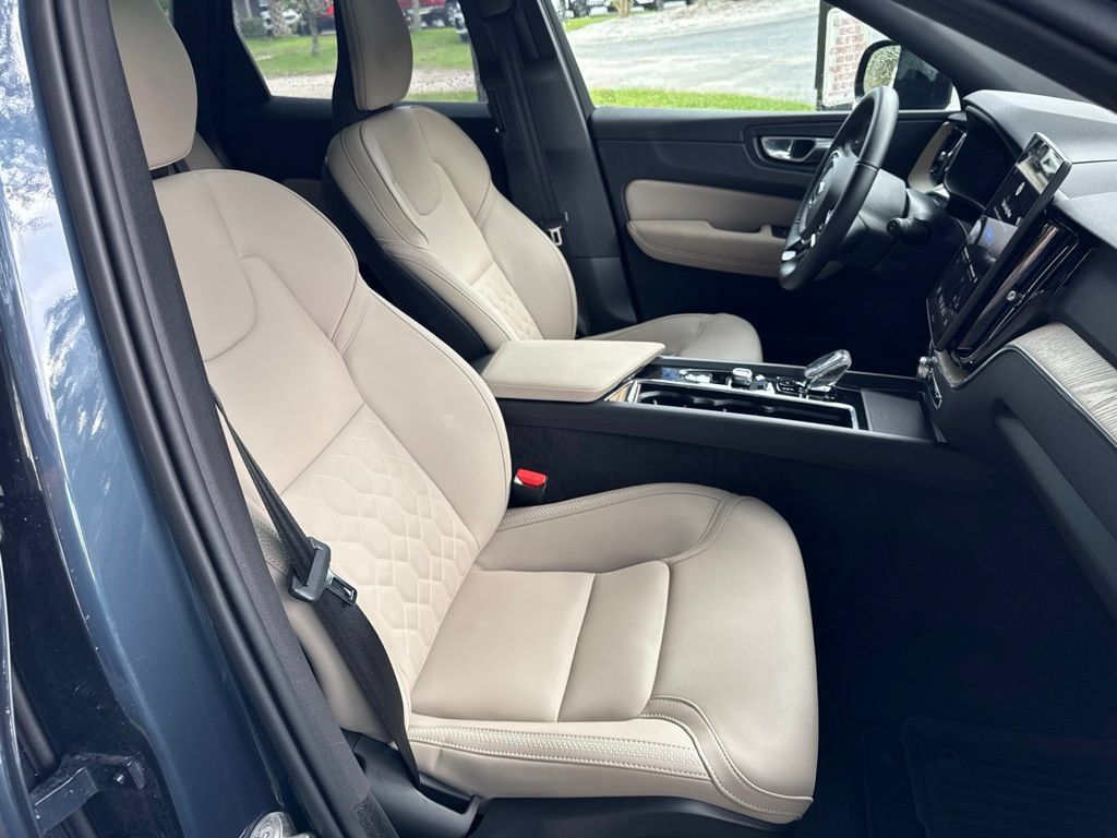 Certified 2026 Volvo XC60 B5 Plus AWD/4WD image 11