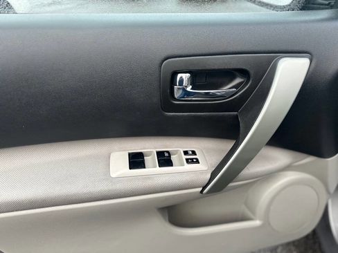 Used 2015 Nissan Rogue S w/ Convenience Package image 13