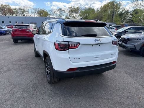 Used 2025 Jeep Compass Limited AWD/4WD image 13