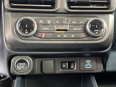 Used 2024 Ford Maverick Lariat image 15