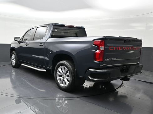 Used 2021 Chevrolet Silverado 1500 Custom image 3