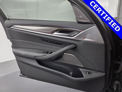 Certified 2023 BMW 540i w/ M Sport Package image 31