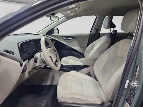 Used 2023 Kia Niro Wind w/ Wind Preserve Package FWD image 20