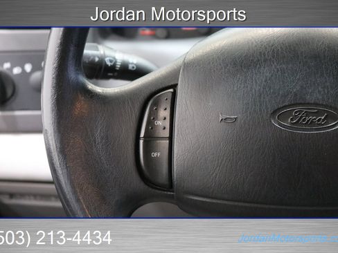 Used 2001 Ford F350 XLT image 86