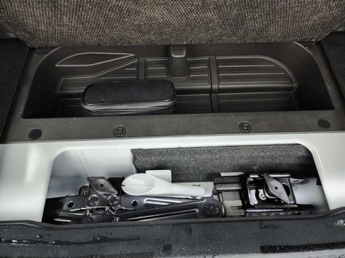 Used 2023 Ford Bronco Badlands w/ Sasquatch Package image 32