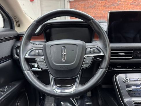 Used 2022 Lincoln Nautilus Reserve w/ Class II Trailer Tow Package image 14