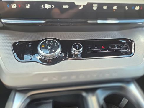 New 2027 Ford Expedition Active RWD image 30