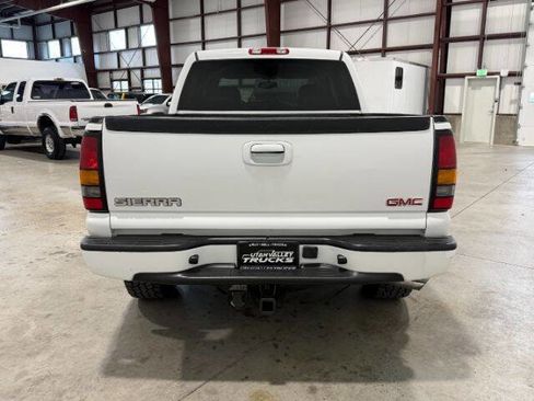 Used 2005 GMC Sierra 1500 Denali w/ Safe And Sound Package AWD/4WD image 9