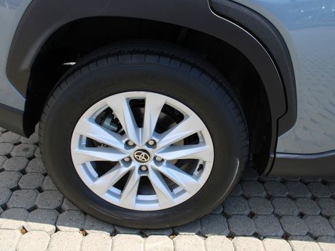 Used 2022 Toyota Corolla Cross LE w/ Black Badges Package (TMS) FWD image 14