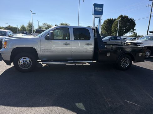 Used 2014 GMC Sierra 3500 SLE w/ HD SLE Premium Package AWD/4WD image 6