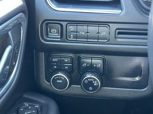 Used 2021 Chevrolet Tahoe Z71 image 22