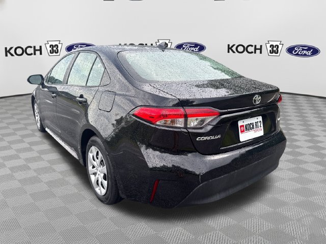 Used 2023 Toyota Corolla LE FWD image 8
