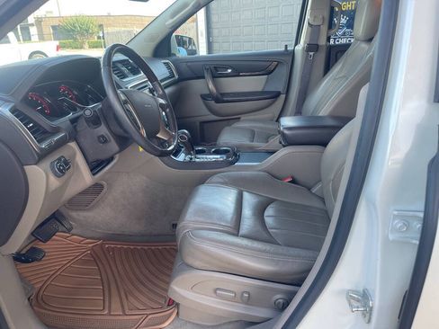 Used 2014 GMC Acadia Denali FWD image 6