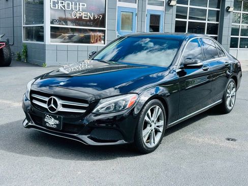 Used 2015 Mercedes-Benz C 300 Sedan image 3