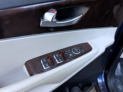 Used 2017 Kia Sorento FWD image 18