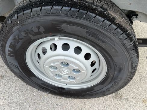 Used 2024 RAM ProMaster 2500 w/ Convenience Group image 23