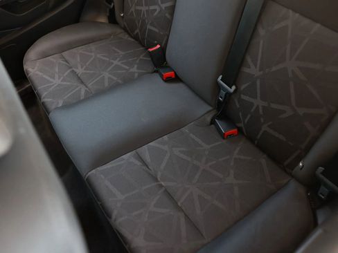 Used 2013 Ford Fiesta SE image 15