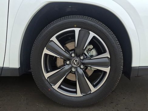 Used 2026 Lexus UX 300h AWD w/ Accessory Package (Z1) image 9