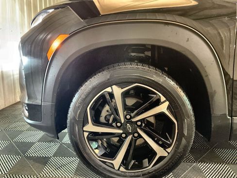 Used 2023 Chevrolet TrailBlazer RS w/ Technology Package image 31
