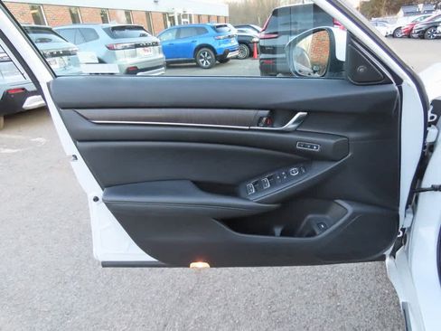 Used 2022 Honda Accord EX-L image 14