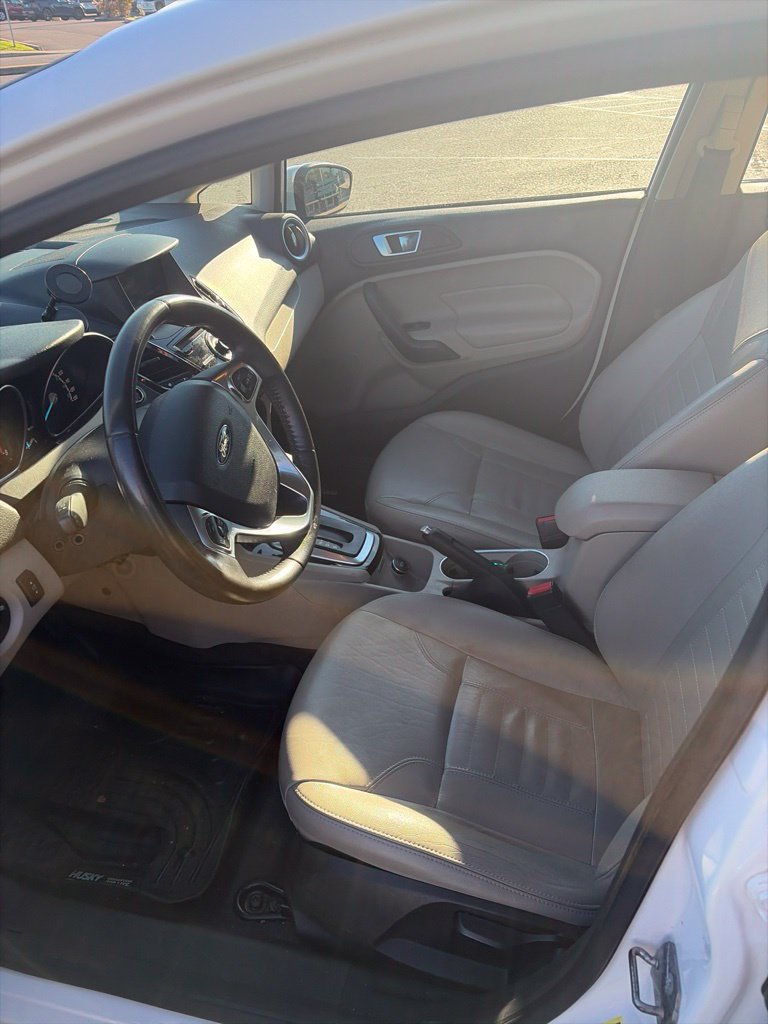 Used 2015 Ford Fiesta Titanium FWD image 8