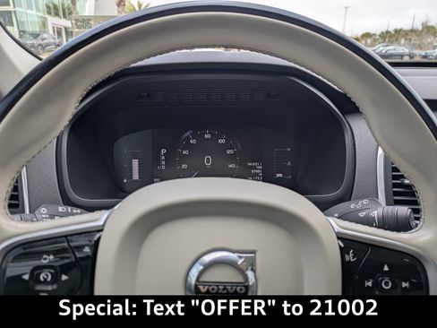 Used 2019 Volvo XC90 T5 Momentum w/ Protection Package Premier image 32
