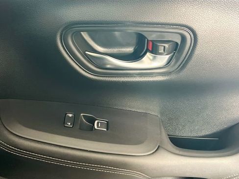 Used 2024 Honda HR-V EX-L image 32