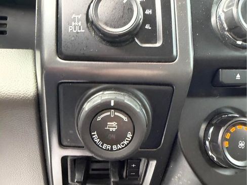 Used 2018 Ford F150 XLT w/ XTR Package image 24