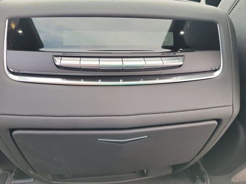 New 2025 Cadillac Escalade Premium Luxury image 17