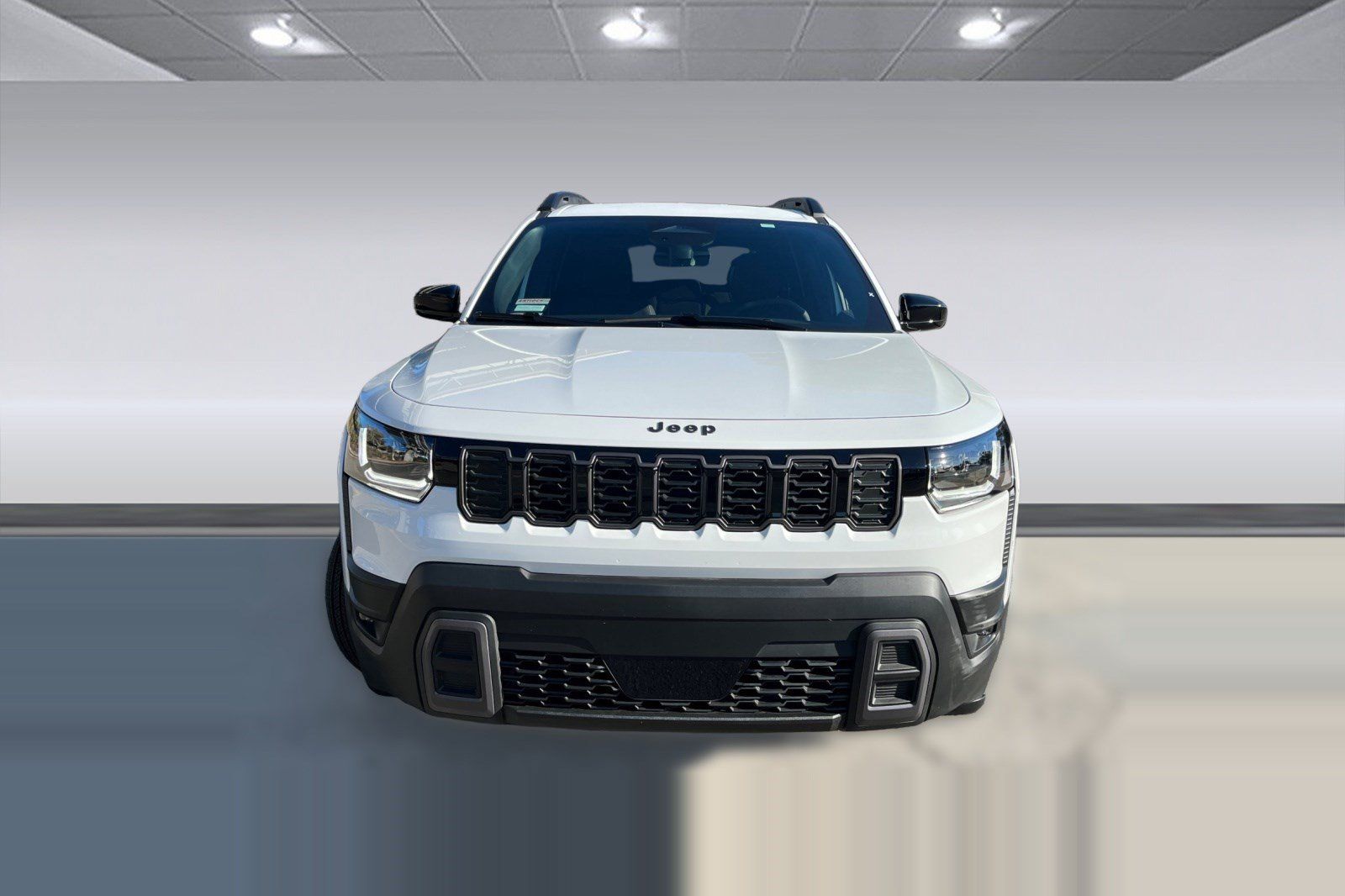 Used 2026 Jeep Cherokee Laredo AWD/4WD image 4