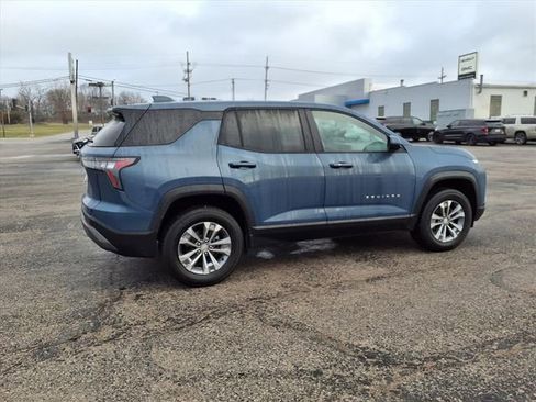 Used 2025 Chevrolet Equinox LT image 16
