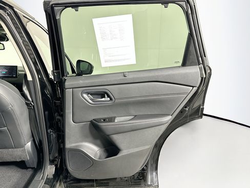 Used 2024 Nissan Rogue SL w/ SL Premium Package FWD image 32