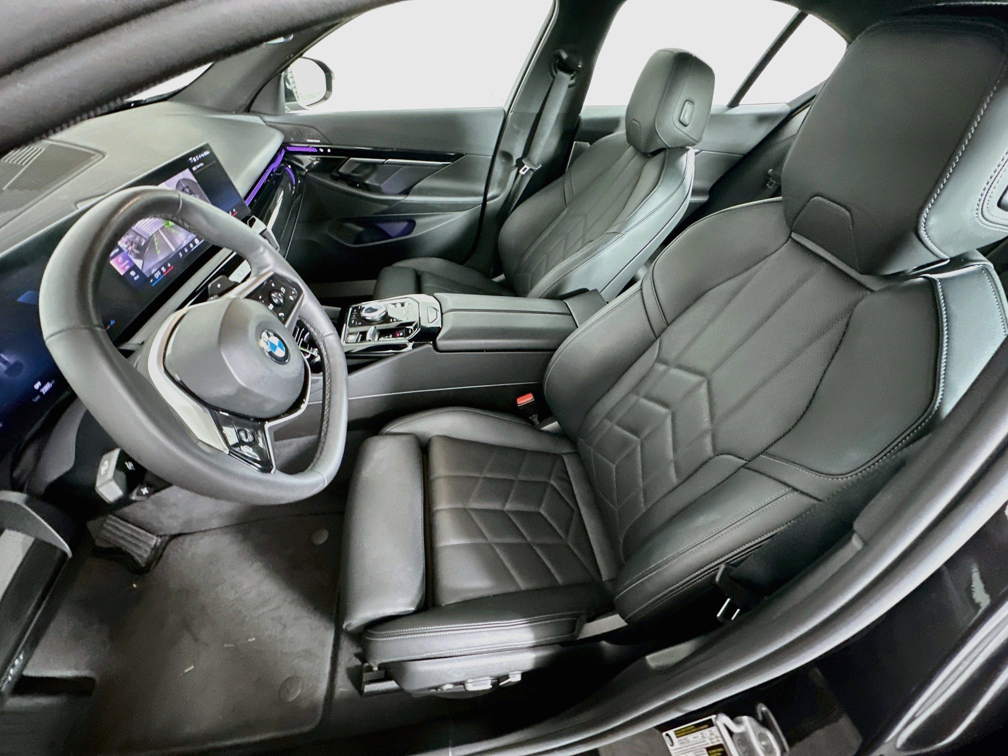 Used 2026 BMW 530i RWD image 13