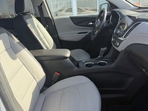 Used 2021 Chevrolet Equinox Premier image 21