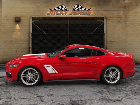 Used 2015 Ford Mustang GT Premium w/ Enhanced Security Package RWD image 2
