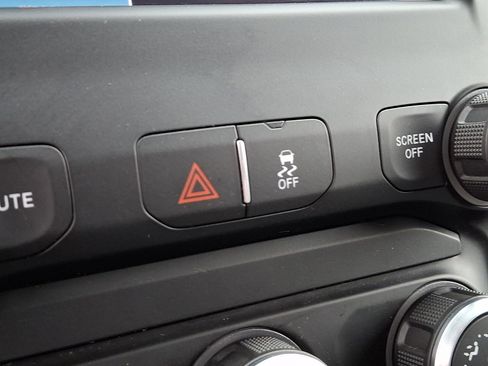 Used 2022 RAM 2500 Big Horn image 28