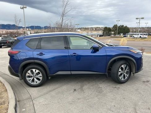 Used 2021 Nissan Rogue SV w/ Premium Package image 9